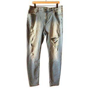 Women's Plus 1X Fashion Nova Skinny Distressed Stretch Jeans Light Wash
